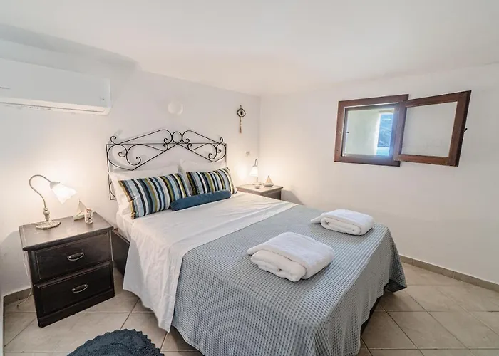 Holiday home Seafront House In By Explore