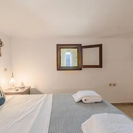 Prázdninový dům Seafront House In By Explore *