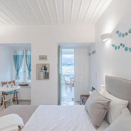 Nyaraló Seafront House In By Explore *