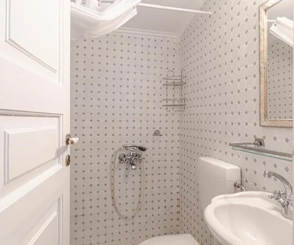 Seafront House In By Explore Dom wakacyjny *